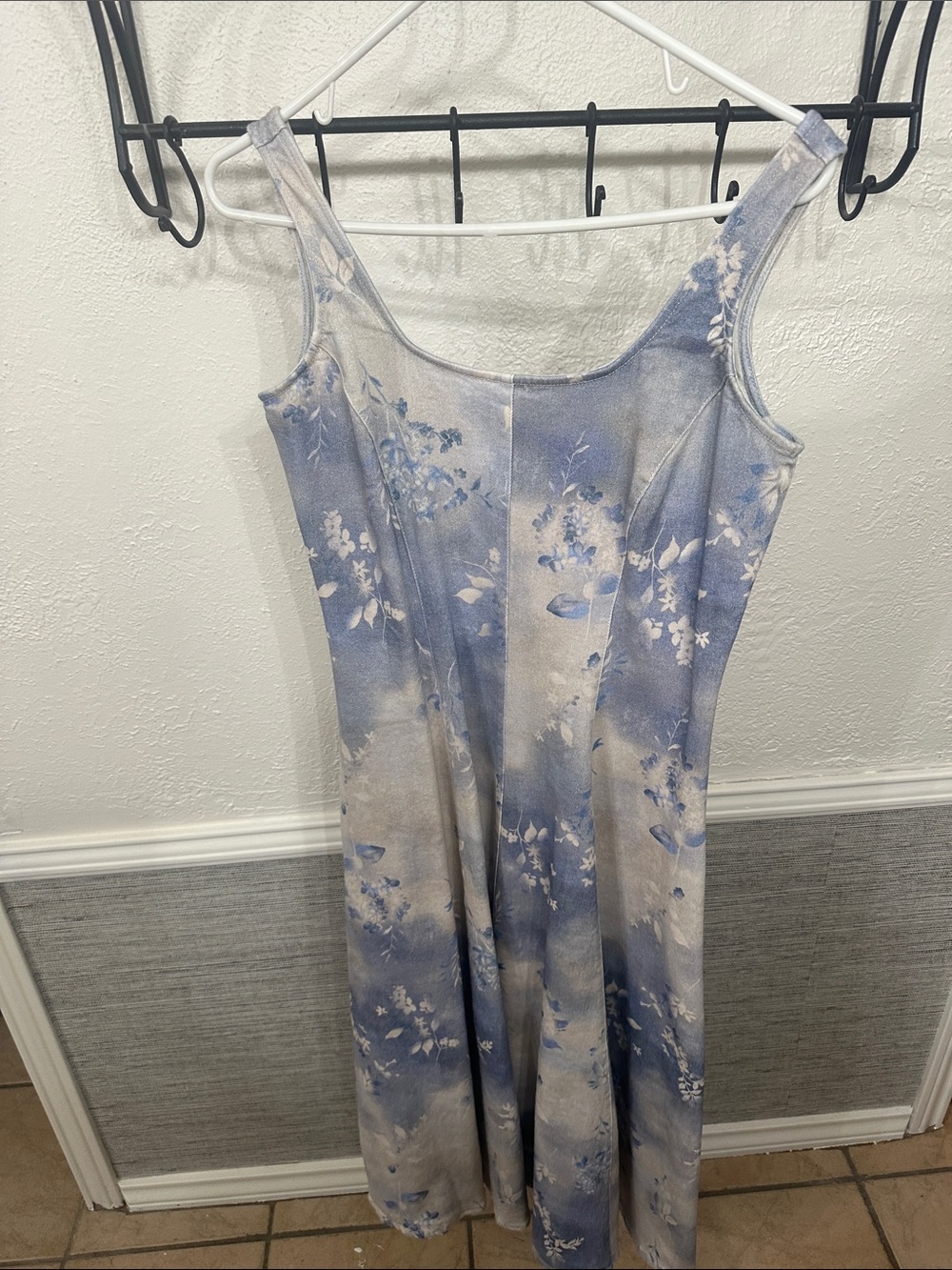 Reba Blue and Cream Floral Midi Dress